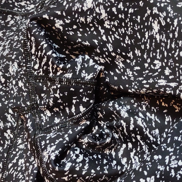 Athleta Size Small Ultimate Stash 7/8 Tight Leggings - Picture 16 of 16